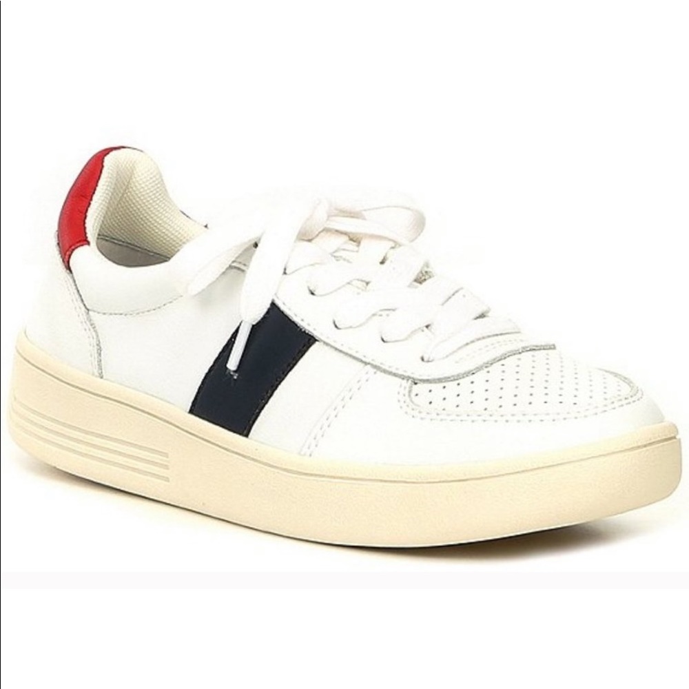 Chelsea and Violet sneakers